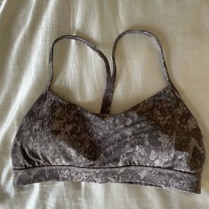 Lululemon Flow Y sports bra